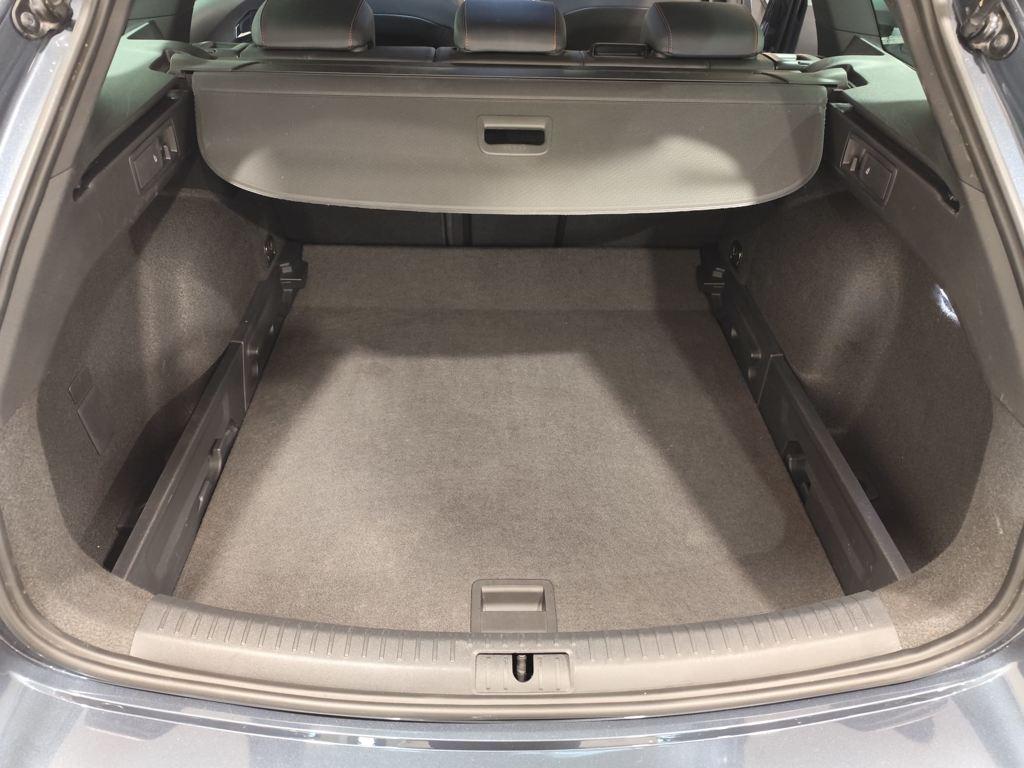 SEAT León ST 1.5 eTSI S&S FR Special Edition Vision DSG 110 kW (150 CV) - 6