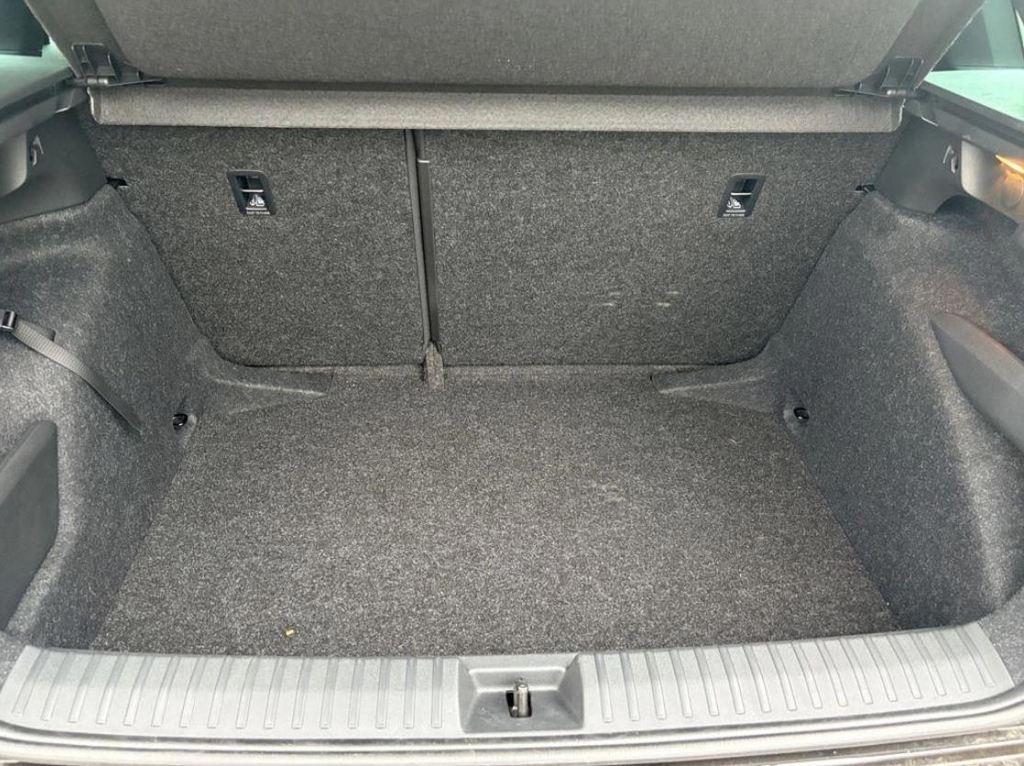 Skoda Kamiq 1.0 TSI Design DSG 85 kW (115 CV) - 6