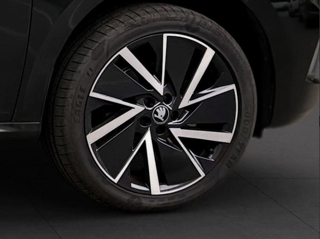 Skoda Kamiq 1.0 TSI Design DSG 85 kW (115 CV) - 7