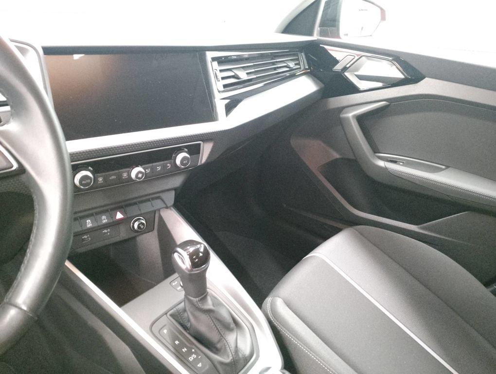 Audi A1 Sportback Adrenalin 25 TFSI 70 kW (95 CV) - 13