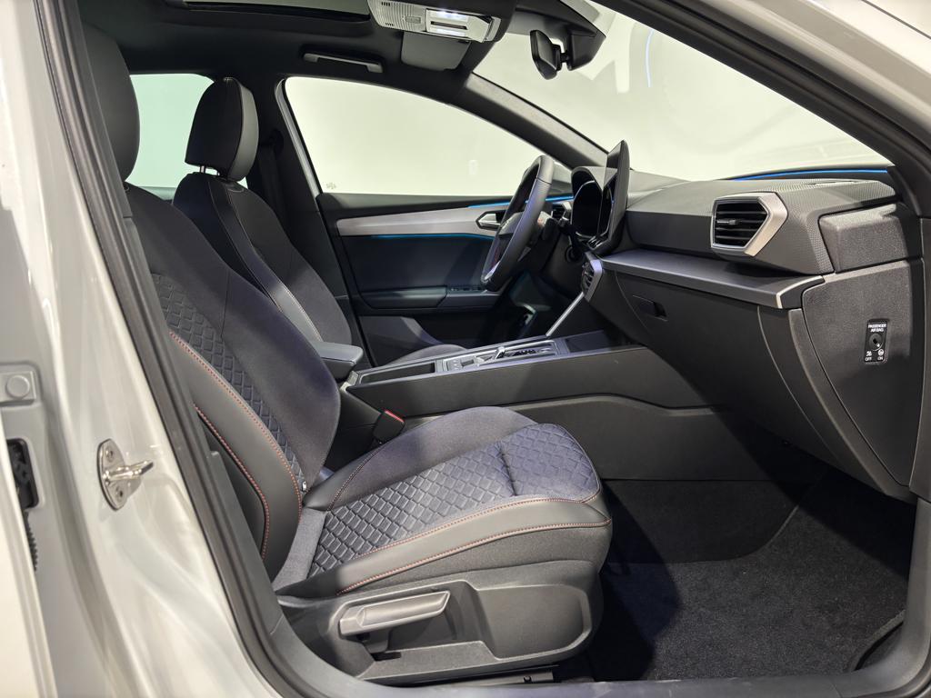 SEAT León 1.5 TSI e-Hybrid FR XM DSG 150 kW (204 CV) - 4