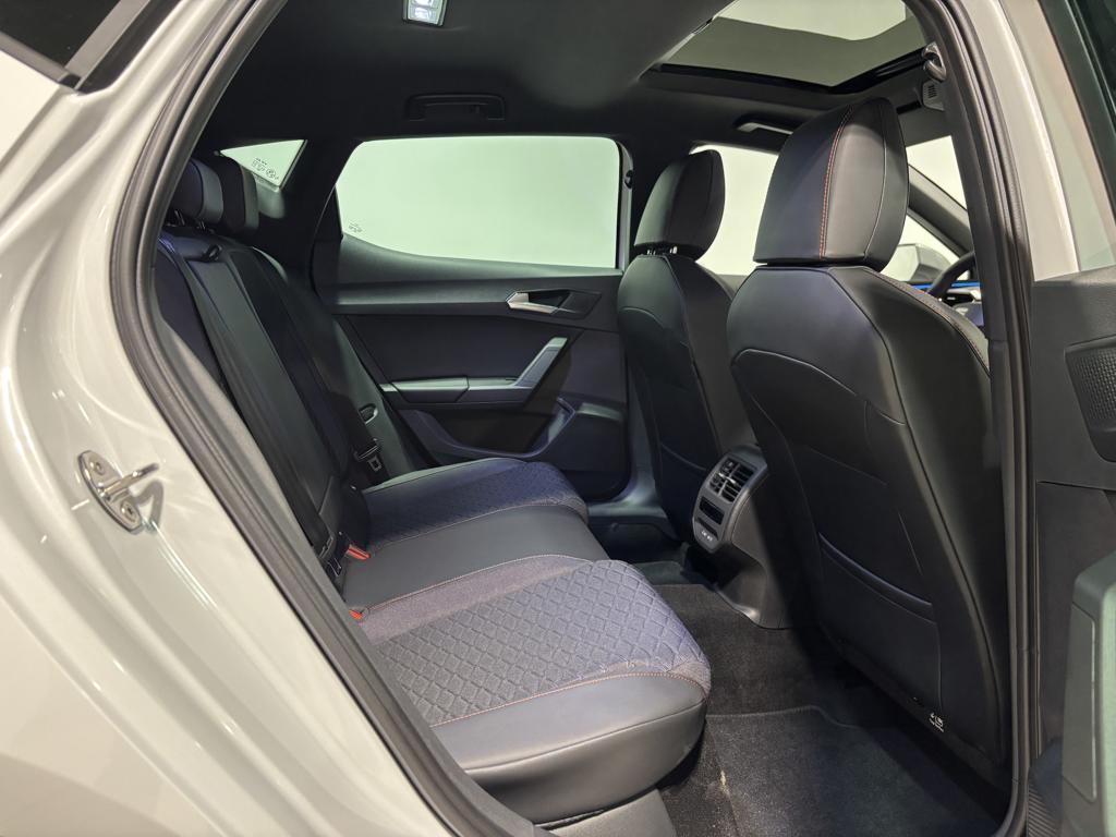 SEAT León 1.5 TSI e-Hybrid FR XM DSG 150 kW (204 CV) - 5