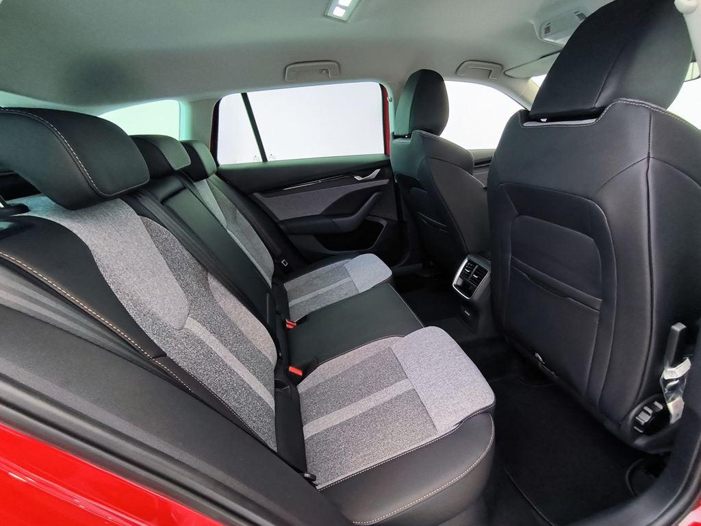 Skoda Octavia Combi 2.0 TDI Design DSG 110 kW (150 CV) - 5