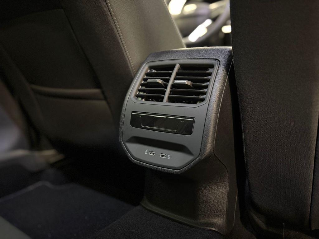 SEAT León ST 1.5 eTSI Style 25 Aniversario DSG 85 kW (116 CV) - 19