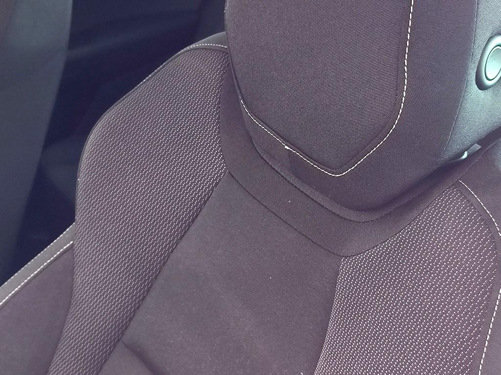 Skoda Karoq 1.5 TSI ACT Selection DSG 110 kW (150 CV) - 10