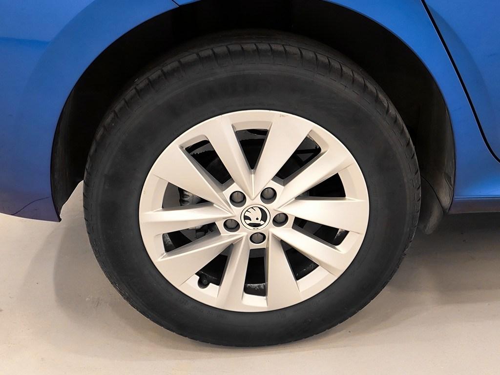 Skoda Kamiq 1.0 TSI Selection DSG 85 kW (115 CV) - 7