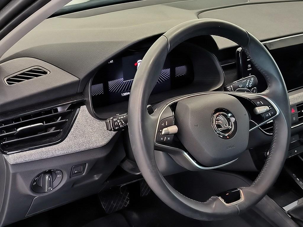 Skoda Kamiq 1.0 TSI Selection DSG 85 kW (115 CV) - 12