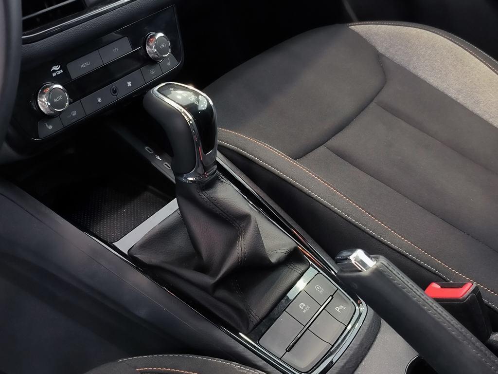 Skoda Kamiq 1.0 TSI Selection DSG 85 kW (115 CV) - 14