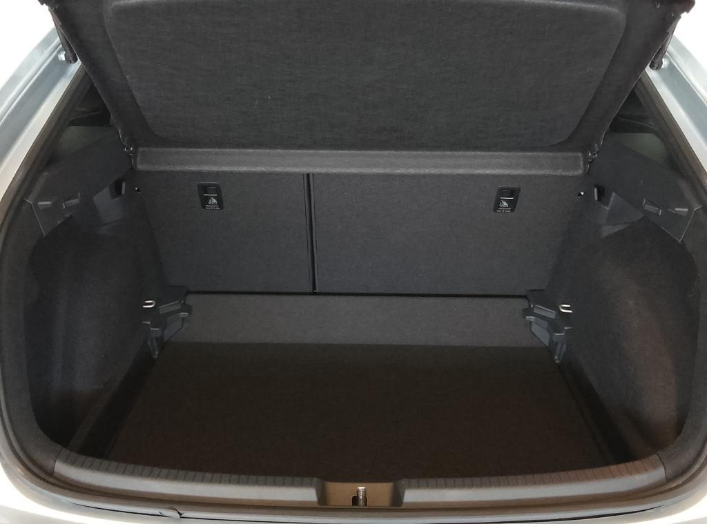 Volkswagen Taigo R-Line 1.0 TSI 85 kW (115 CV) DSG - 6