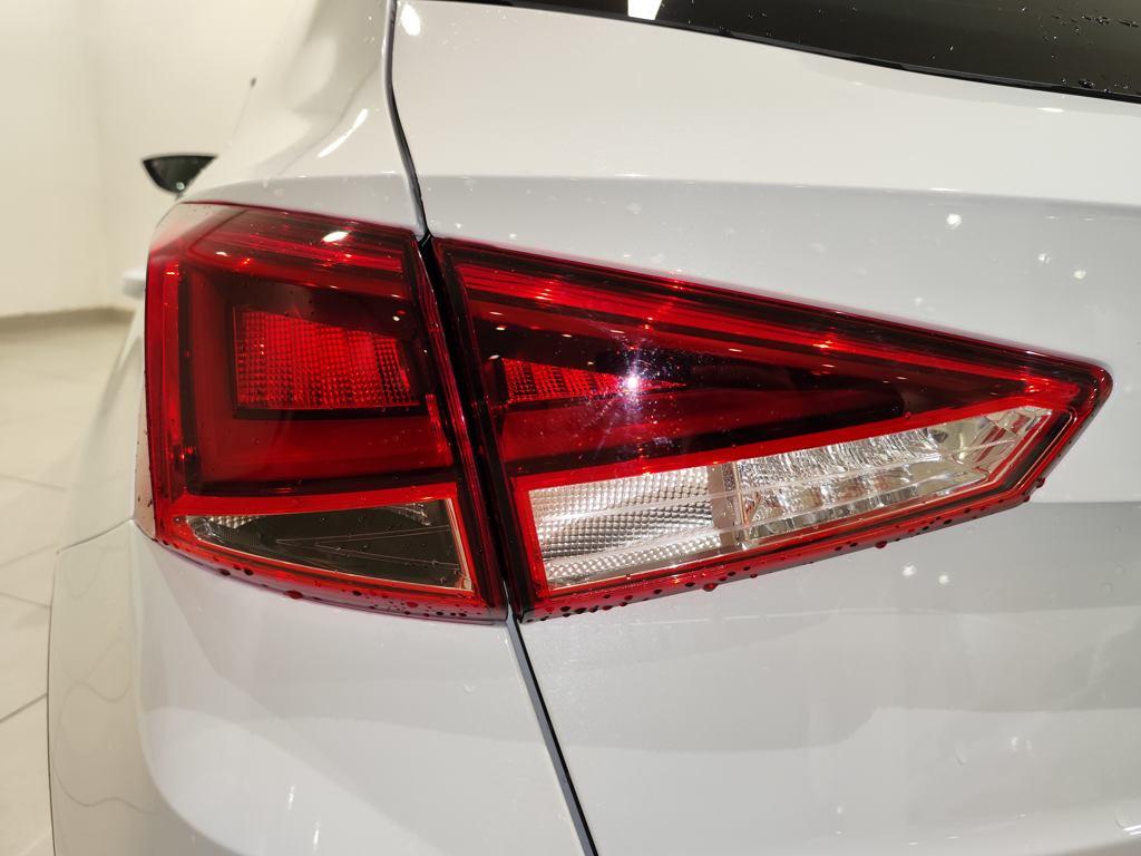 SEAT Arona 1.0 TSI FR Special Edition 85 kW (115 CV) - 8