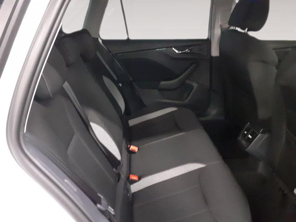 Skoda Kamiq 1.0 TSI Selection DSG 85 kW (115 CV) - 5