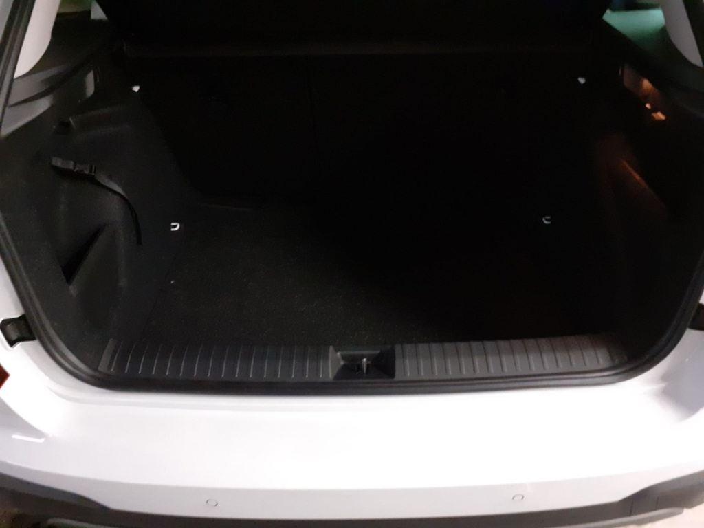 Skoda Kamiq 1.0 TSI Selection DSG 85 kW (115 CV) - 6