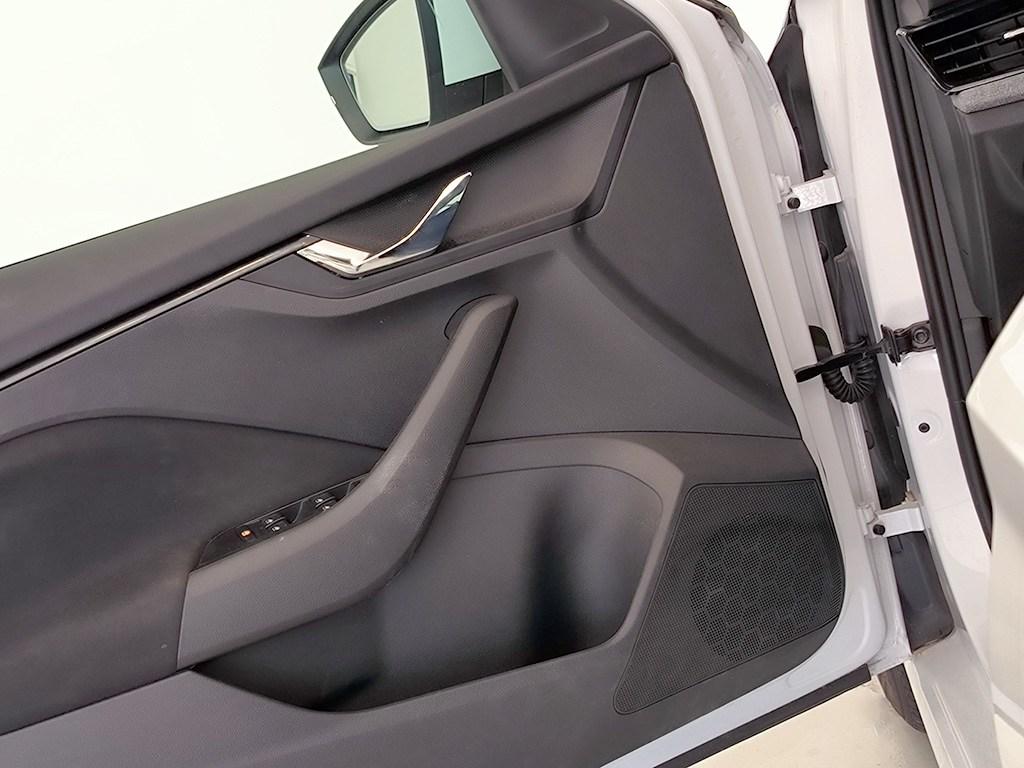 Skoda Kamiq 1.0 TSI Selection DSG 85 kW (115 CV) - 9