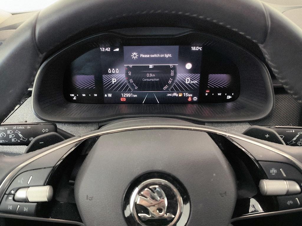 Skoda Kamiq 1.0 TSI Selection DSG 85 kW (115 CV) - 10