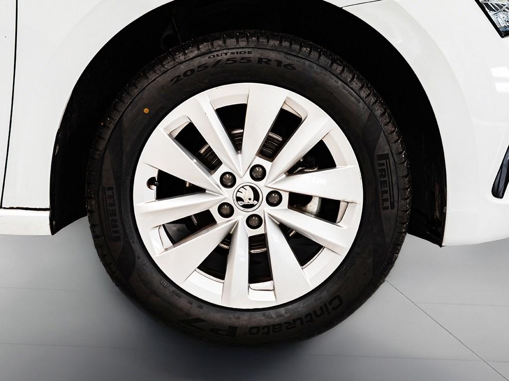 Skoda Scala 1.0 TSI Ambition 81 kW (110 CV) - 7