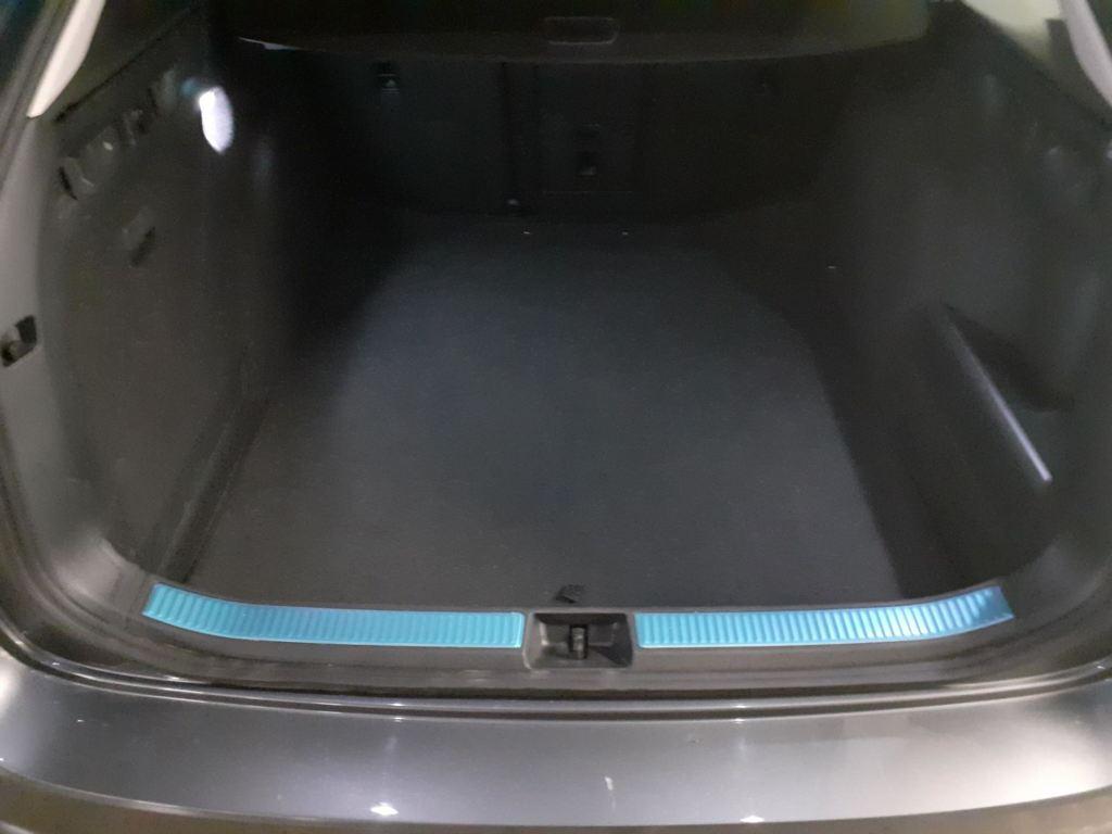 Skoda Superb Combi 2.0 TDI Selection DSG 110 kW (150 CV) - 6