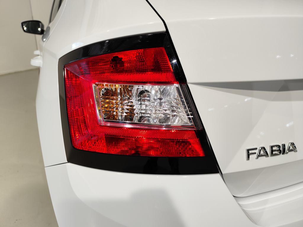 Skoda Fabia 1.0 TSI Ambition 70 kW (95 CV) - 8