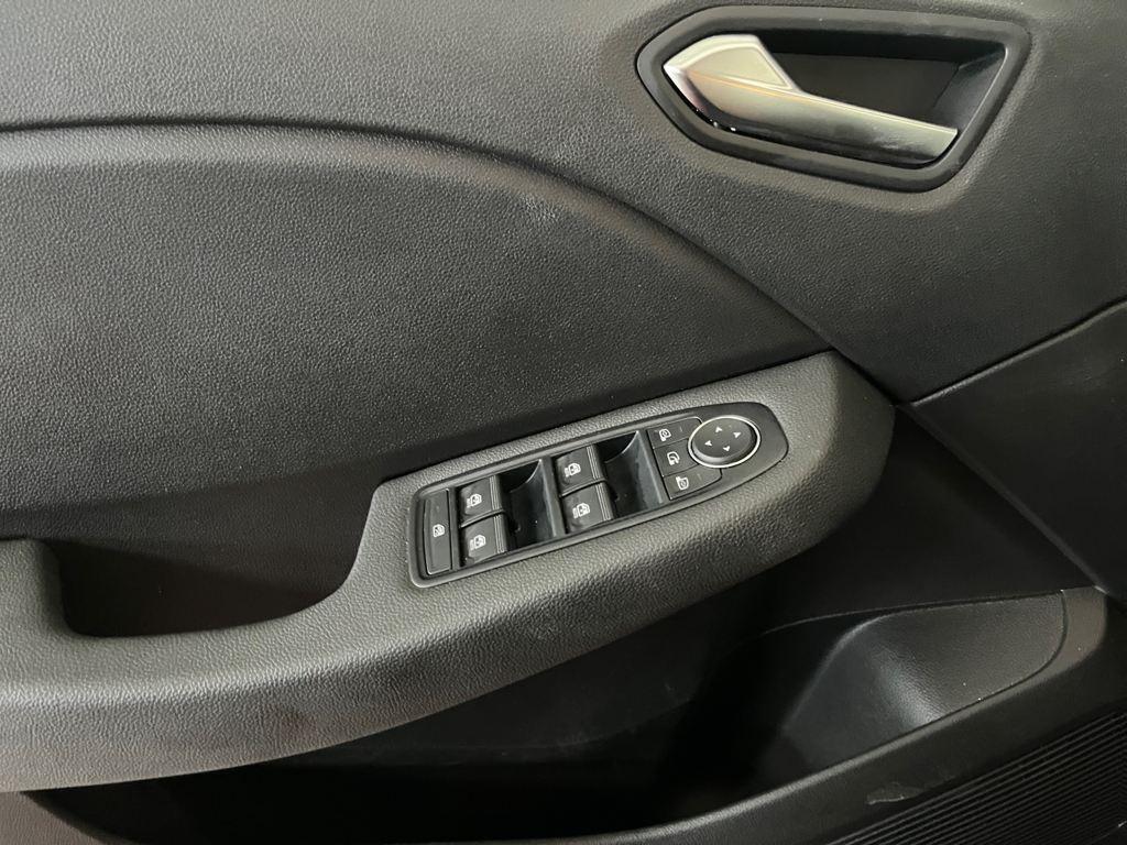 Renault Clio Evolution dCi 74 kW (100 CV) - 12