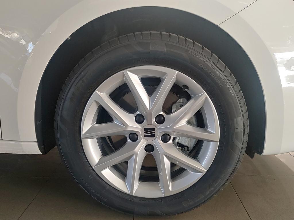 SEAT León 1.5 TSI S&S Style XS 85 kW (115 CV) - 7