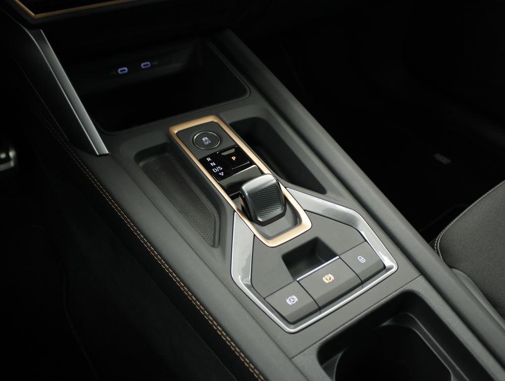 CUPRA León 1.5 TSI e-Hybrid 150 kW (204 CV) DSG - 9