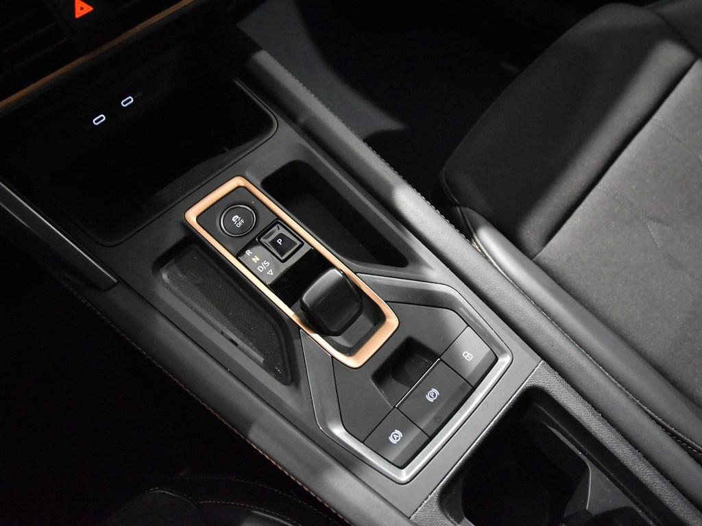 CUPRA León 1.5 eTSI DSG 110 kW (150 CV) - 11