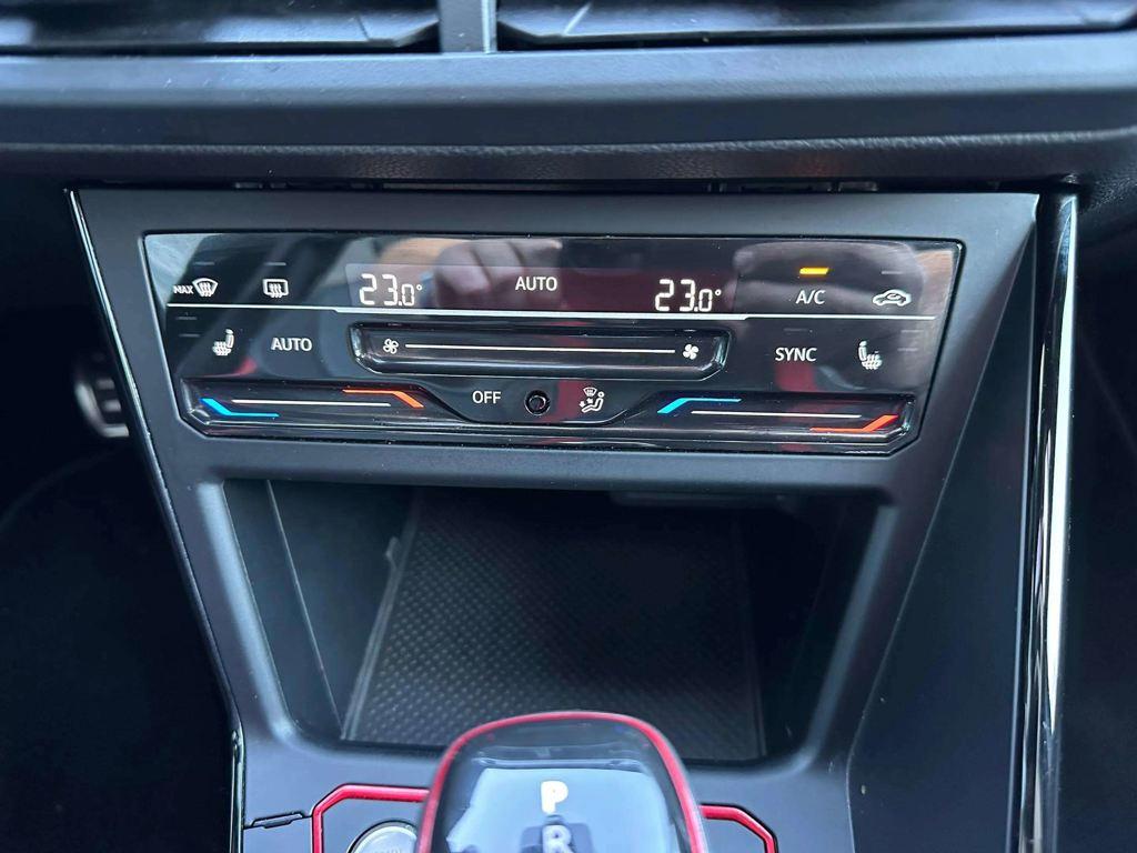 Volkswagen Polo GTI 25 Aniversario 2.0 TSI 152 kW (207 CV) - 11