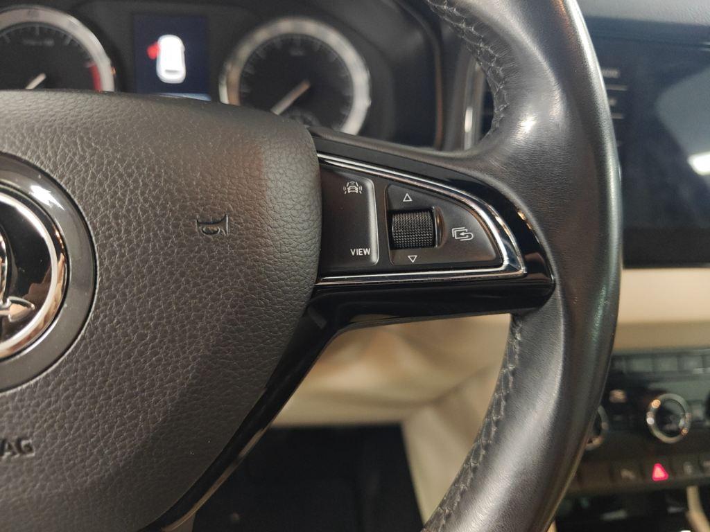 Skoda Karoq 1.5 TSI ACT Style DSG 110 kW (150 CV) - 9