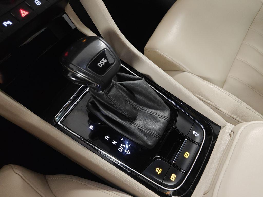 Skoda Karoq 1.5 TSI ACT Style DSG 110 kW (150 CV) - 16