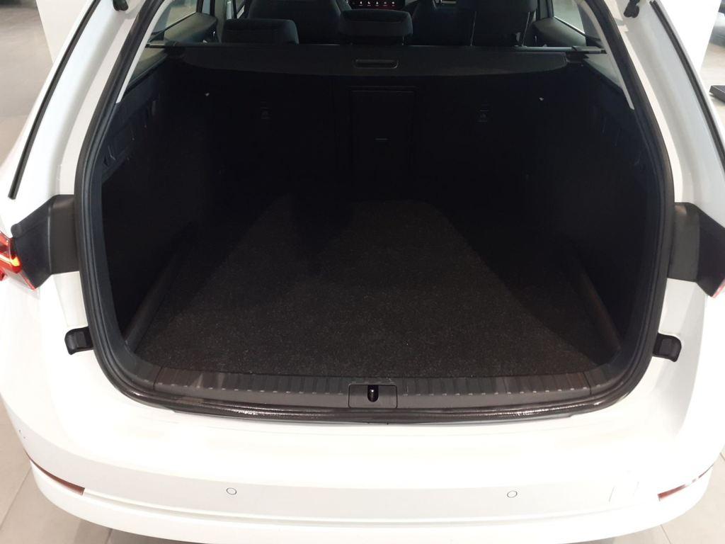 Skoda Octavia Combi 1.4 TSI PHEV Ambition DSG 150 kW (204 CV) - 6