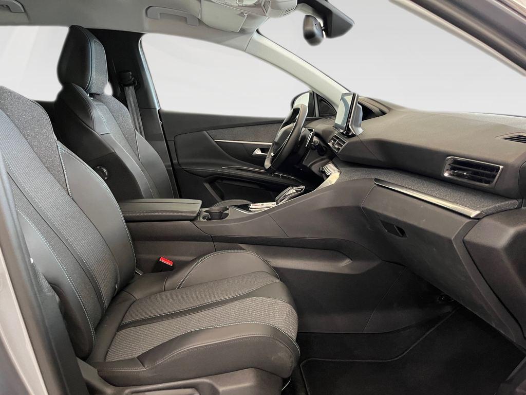 Peugeot 3008 BlueHDi 130 S&S Allure Pack EAT8 96 kW (130 CV) - 4