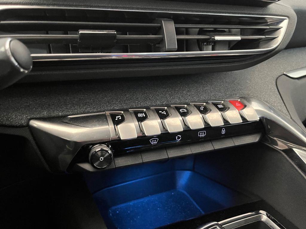 Peugeot 3008 BlueHDi 130 S&S Allure Pack EAT8 96 kW (130 CV) - 16