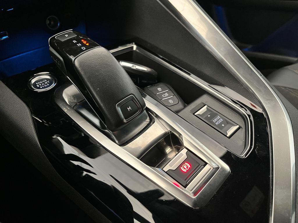 Peugeot 5008 BlueHDI 130 S&S GT EAT8 96 kW (130 CV) - 17