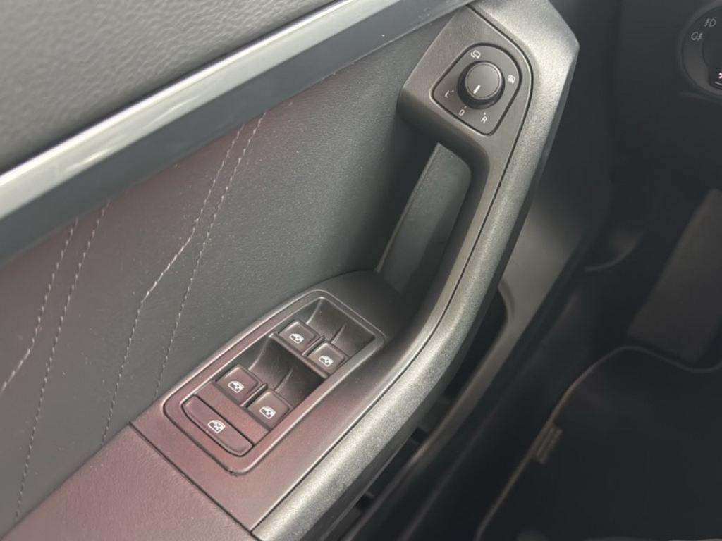 SEAT Ateca 1.0 TSI S&S Style XL 81 kW (110 CV) - 17