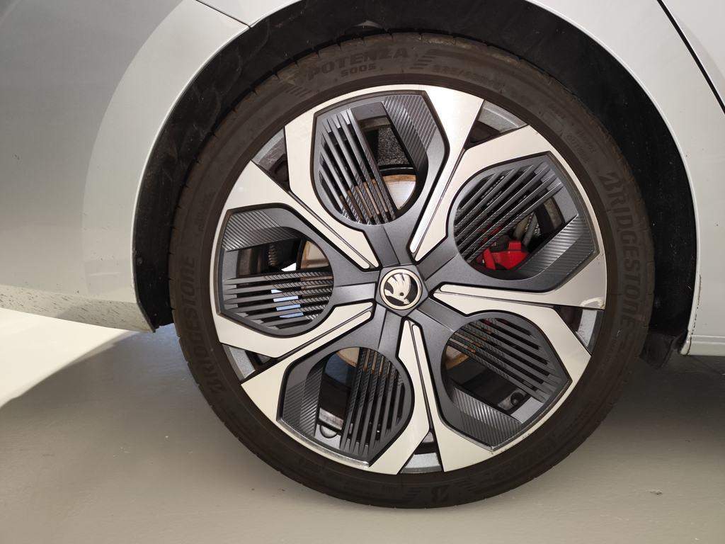 Skoda Octavia Combi 2.0 TSI RS DSG 195 kW (265 CV) - 7