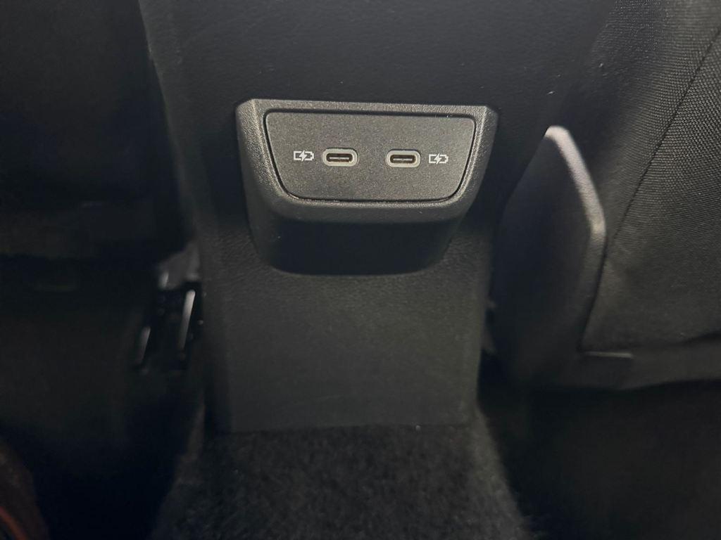 Volkswagen Taigo Life 1.0 TSI 81 kW (110 CV) DSG - 10