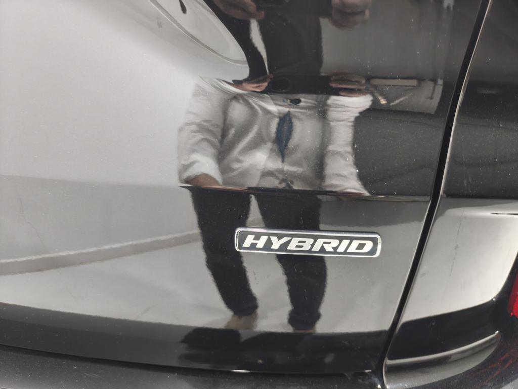 Ford Kuga 2.5 Duratec FHEV ST-Line X 4x4 Auto 140 kW (190 CV) - 18