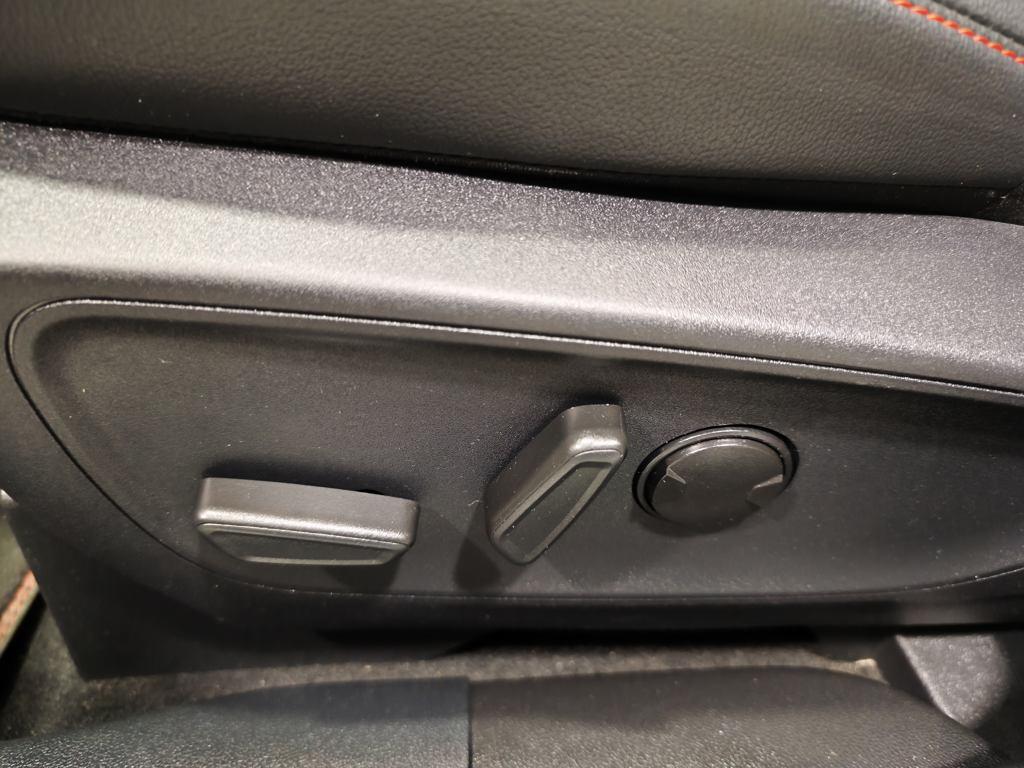 Ford Kuga 2.5 Duratec FHEV ST-Line X 4x4 Auto 140 kW (190 CV) - 19