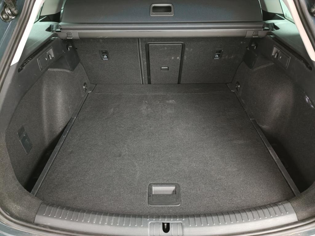 SEAT León ST 2.0 TDI Style XS 85 kW (116 CV) - 6