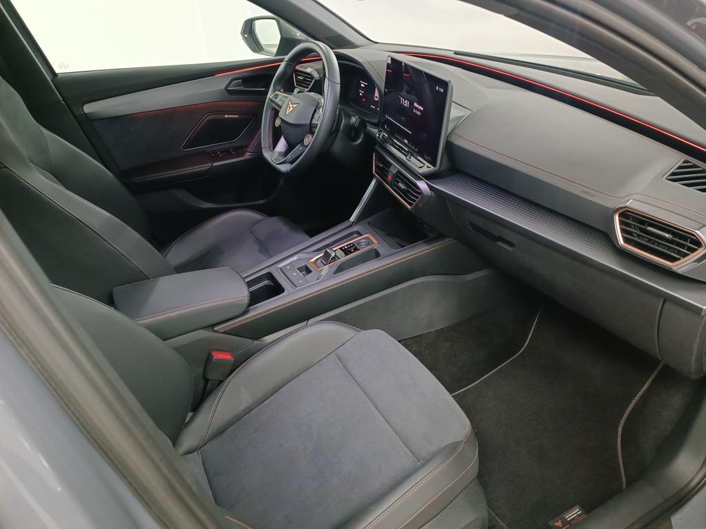 CUPRA Leon Sportstourer 1.5 TSI e-Hybrid VZ DSG 200 kW (272 CV) - 4