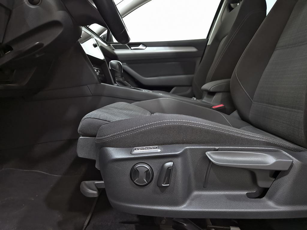 Volkswagen Passat Variant Executive 2.0 TDI 110 kW (150 CV) DSG - 8