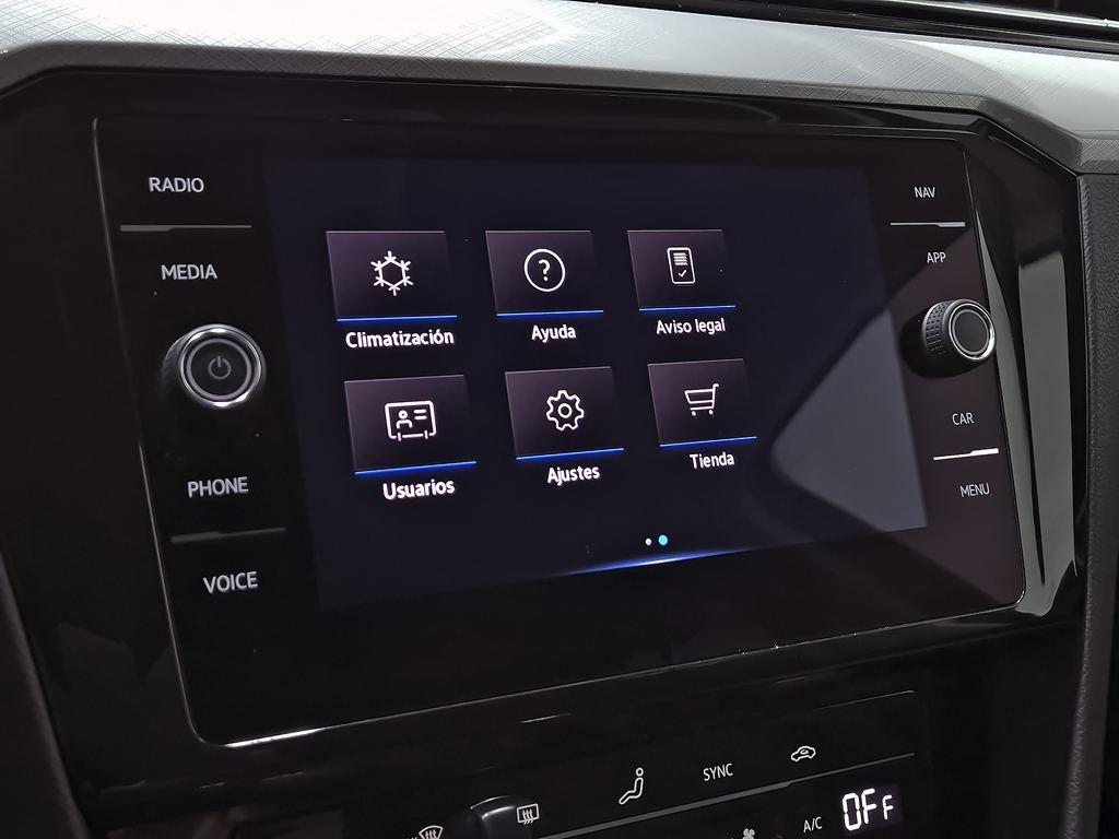 Volkswagen Passat Variant Executive 2.0 TDI 110 kW (150 CV) DSG - 12