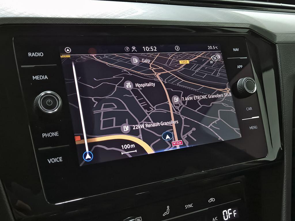 Volkswagen Passat Variant Executive 2.0 TDI 110 kW (150 CV) DSG - 13