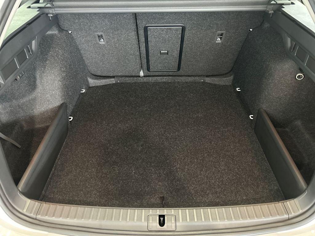 Skoda Octavia 1.5 TSI m-HEV Selection DSG 110 kW (150 CV) - 6