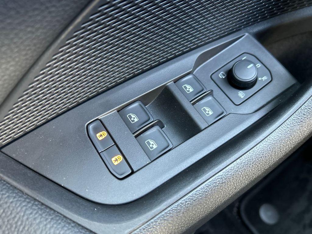 Skoda Octavia 1.5 TSI m-HEV Selection DSG 110 kW (150 CV) - 11