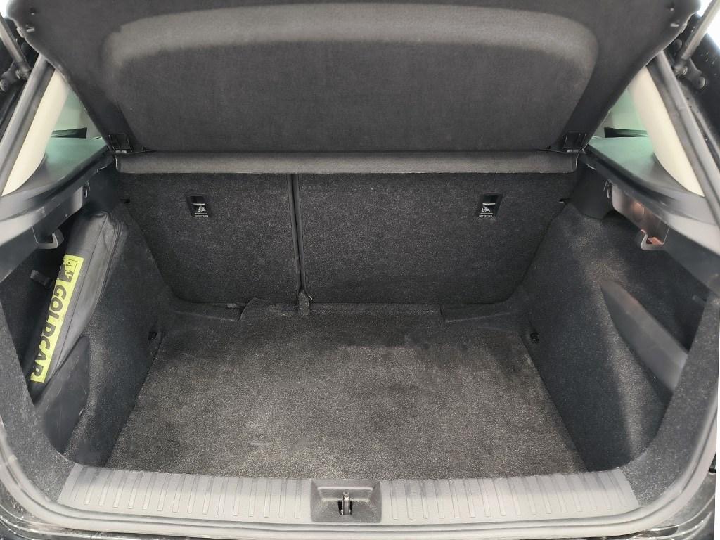 Skoda Kamiq 1.0 TSI Selection 85 kW (115 CV) - 6