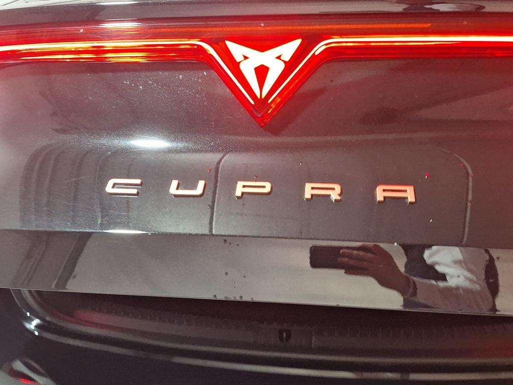 CUPRA Leon Sportstourer 1.5 eTSI DSG 110 kW (150 CV) - 9