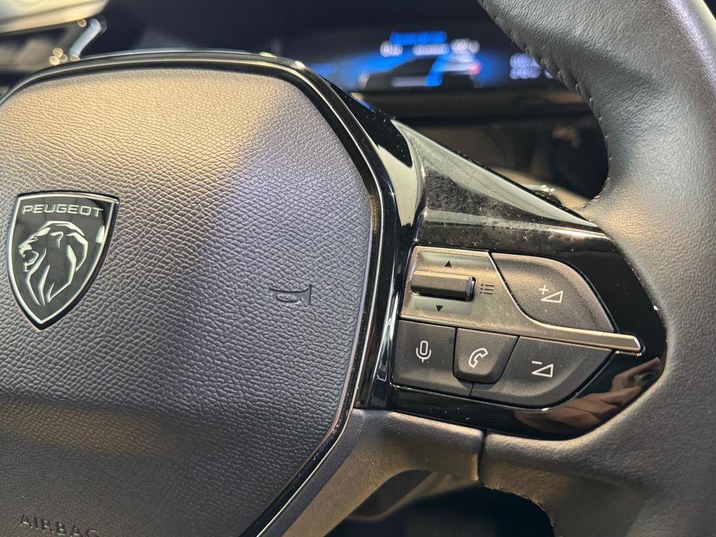 Peugeot 308 SW Allure Hybrid 180 eEAT8 132 kW (180 CV) - 9