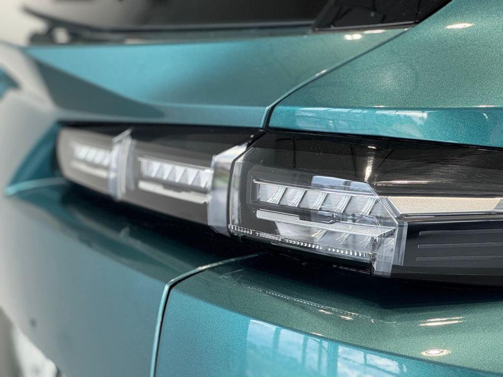 Peugeot 308 SW Allure Hybrid 180 eEAT8 132 kW (180 CV) - 17