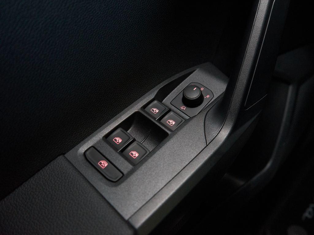 SEAT Arona 1.0 TSI Style XL 81 kW (110 CV) - 8