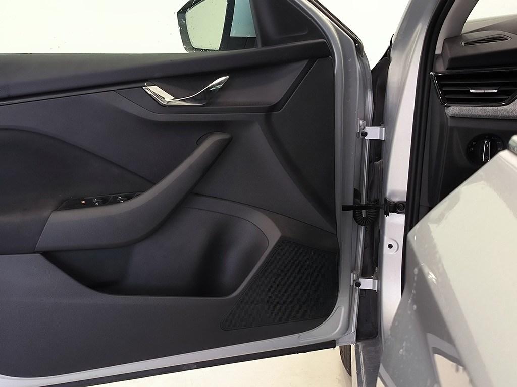 Skoda Kamiq 1.0 TSI Selection 85 kW (115 CV) - 12